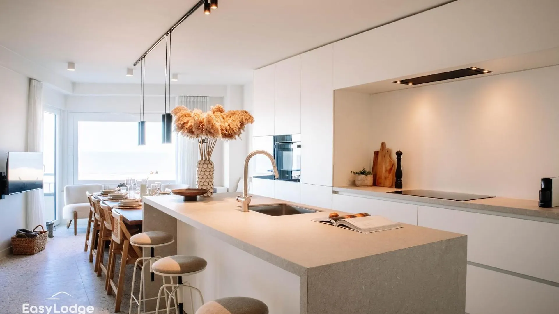 Stijlvol Appartement Met Terras En Panoramisch Zeezicht Ostend