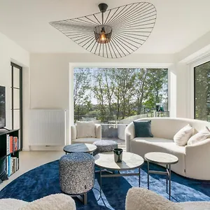  Appartement The Waves-luxurious 3bedroom App W Big Terrace & Garage